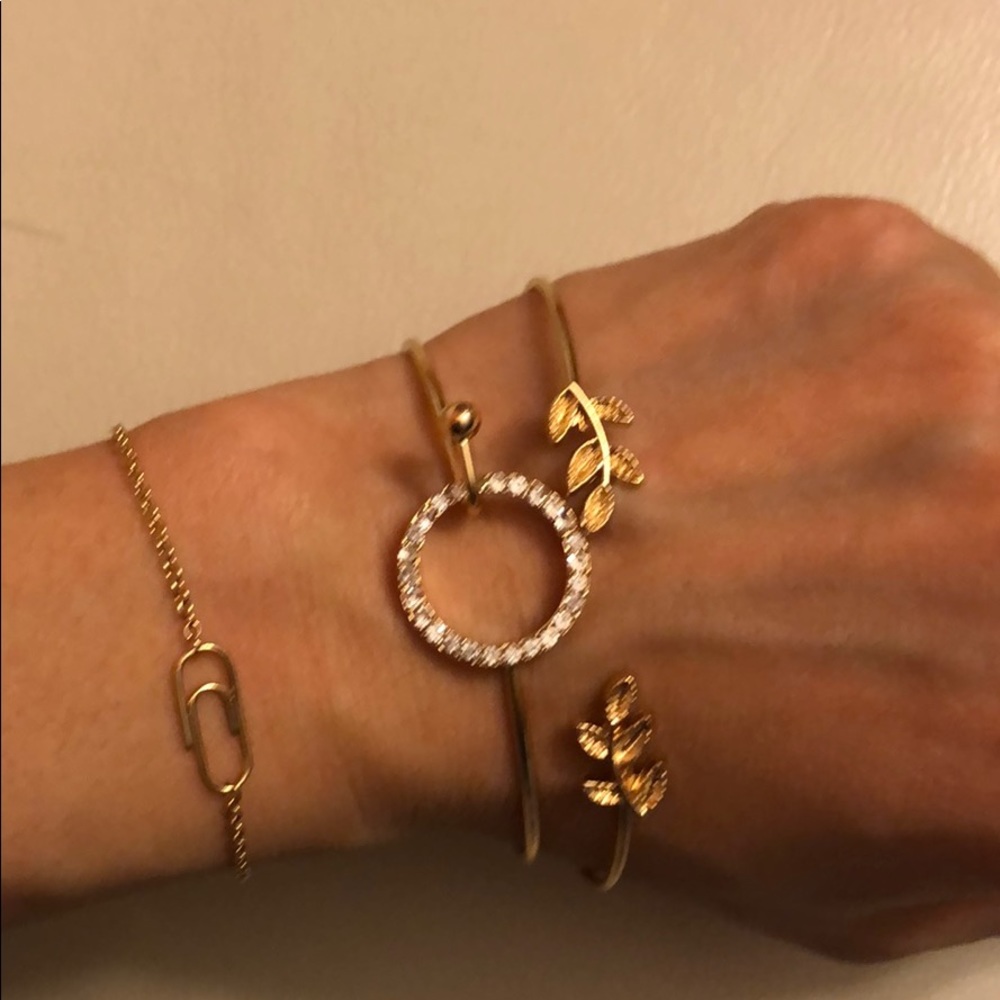 Minimalist fashion bracelets
